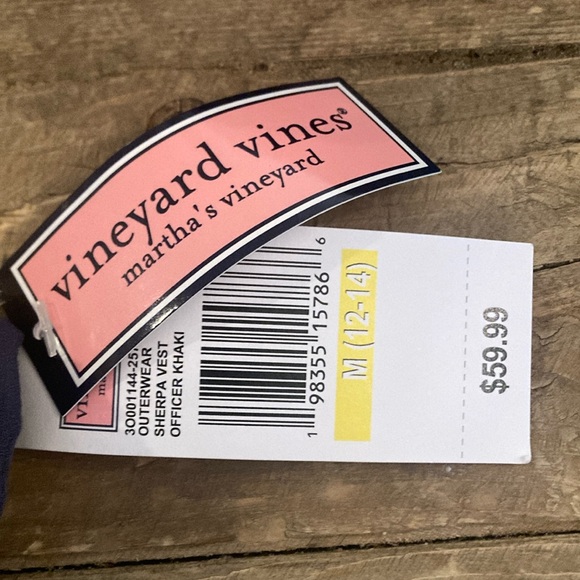 Kids Tan Fleece Vest NWT! Vineyard Vines size medium - Picture 5 of 6